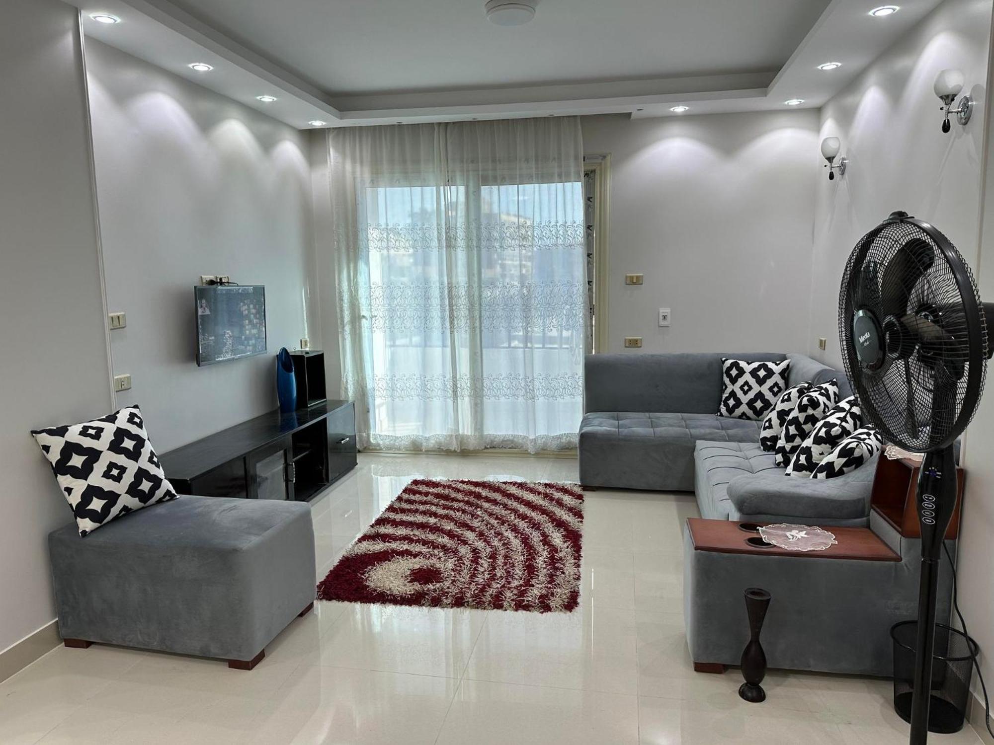 Comfy Luxurious Apartments In Central Location In Mansheyet El Bakry East Kairo Eksteriør bilde